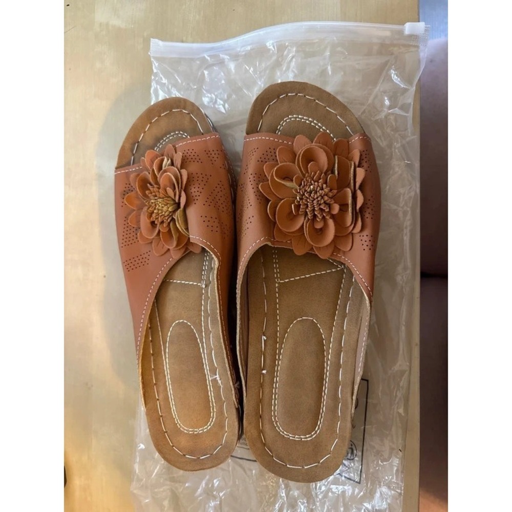 Women's 3D Flower Flippers Size 5
